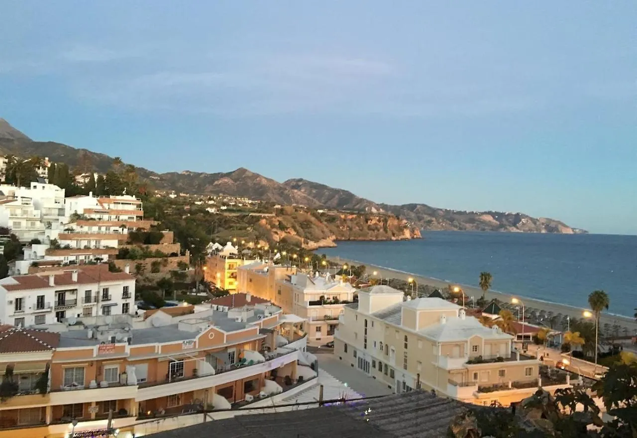 Valparaiso - Burriana Beach Nerja