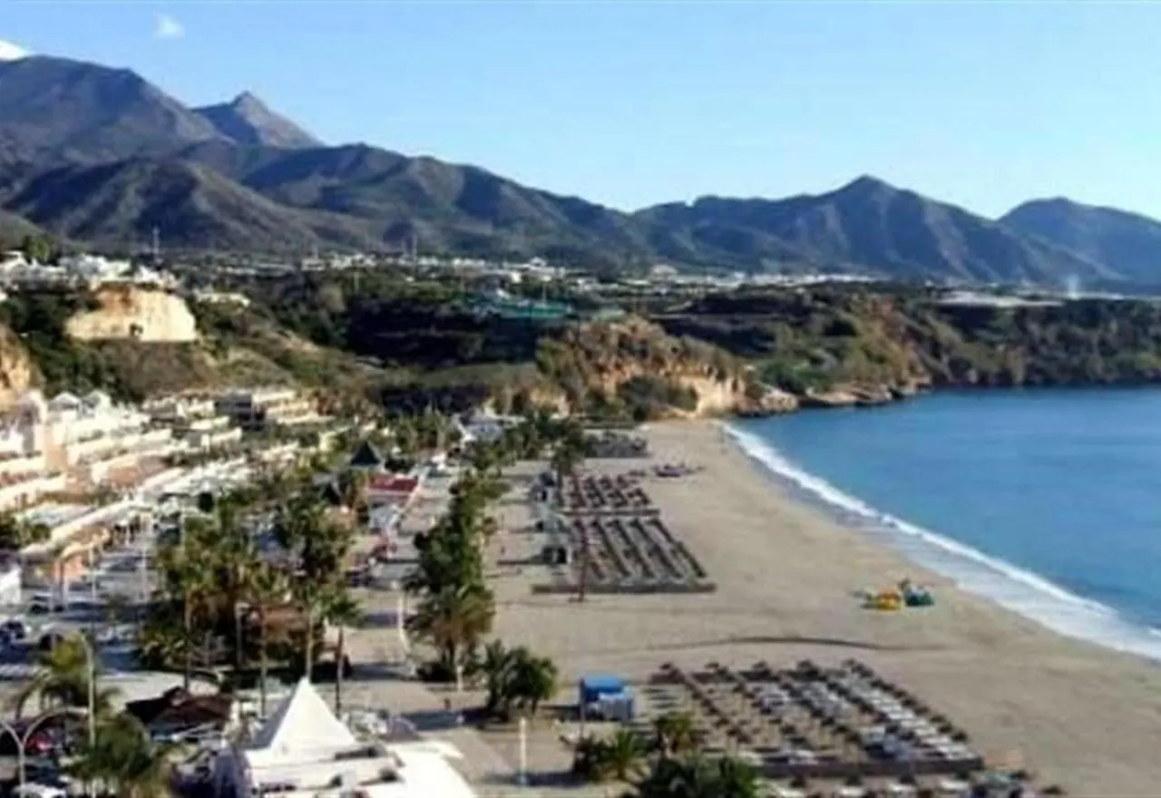 Valparaiso - Burriana Beach Nerja